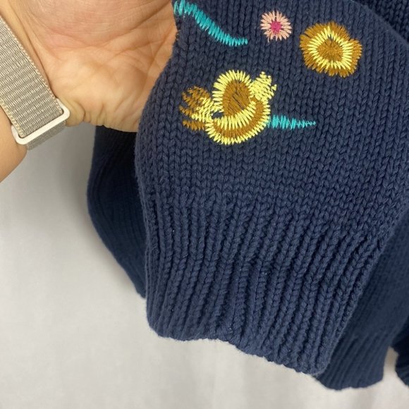 Anthropologie Cloth by RD Style Floral Embroidery Navy Blue Sweater - Size M - Picture 10 of 10